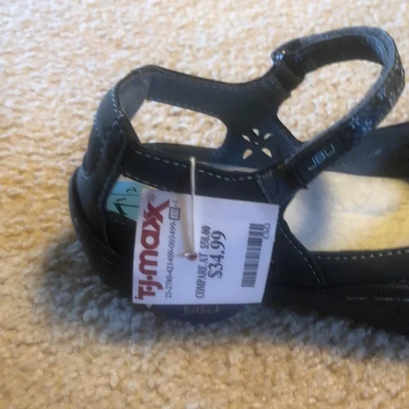 JBU Black Sandals with Adjustable Strap and Cushioned Sole - Picture 3 of 8